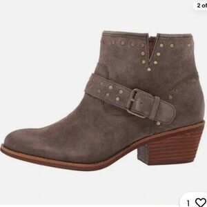 Sofft Allene Dark Taupe Suede Studded Booties-Size 8.5 Like New